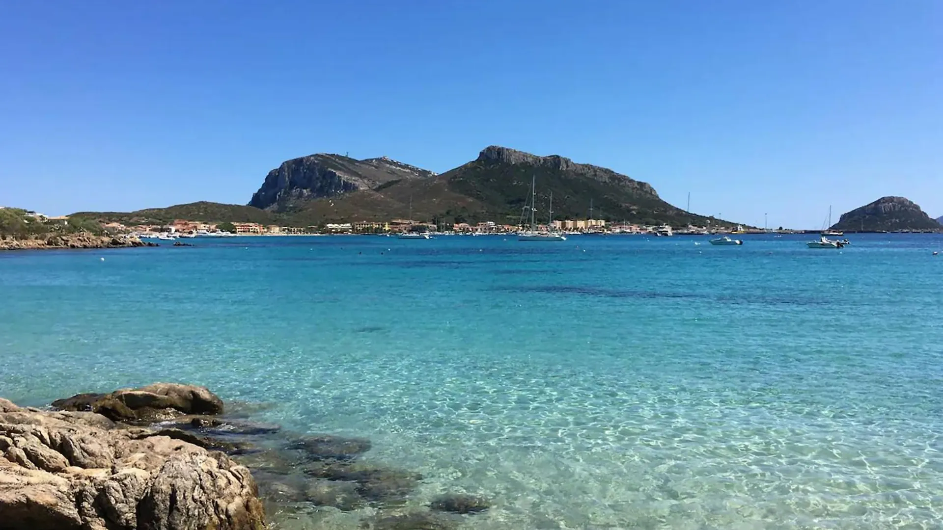 Apartment Tramontana Vista Mare 300M Dalla Spiaggia Golfo Aranci Italy