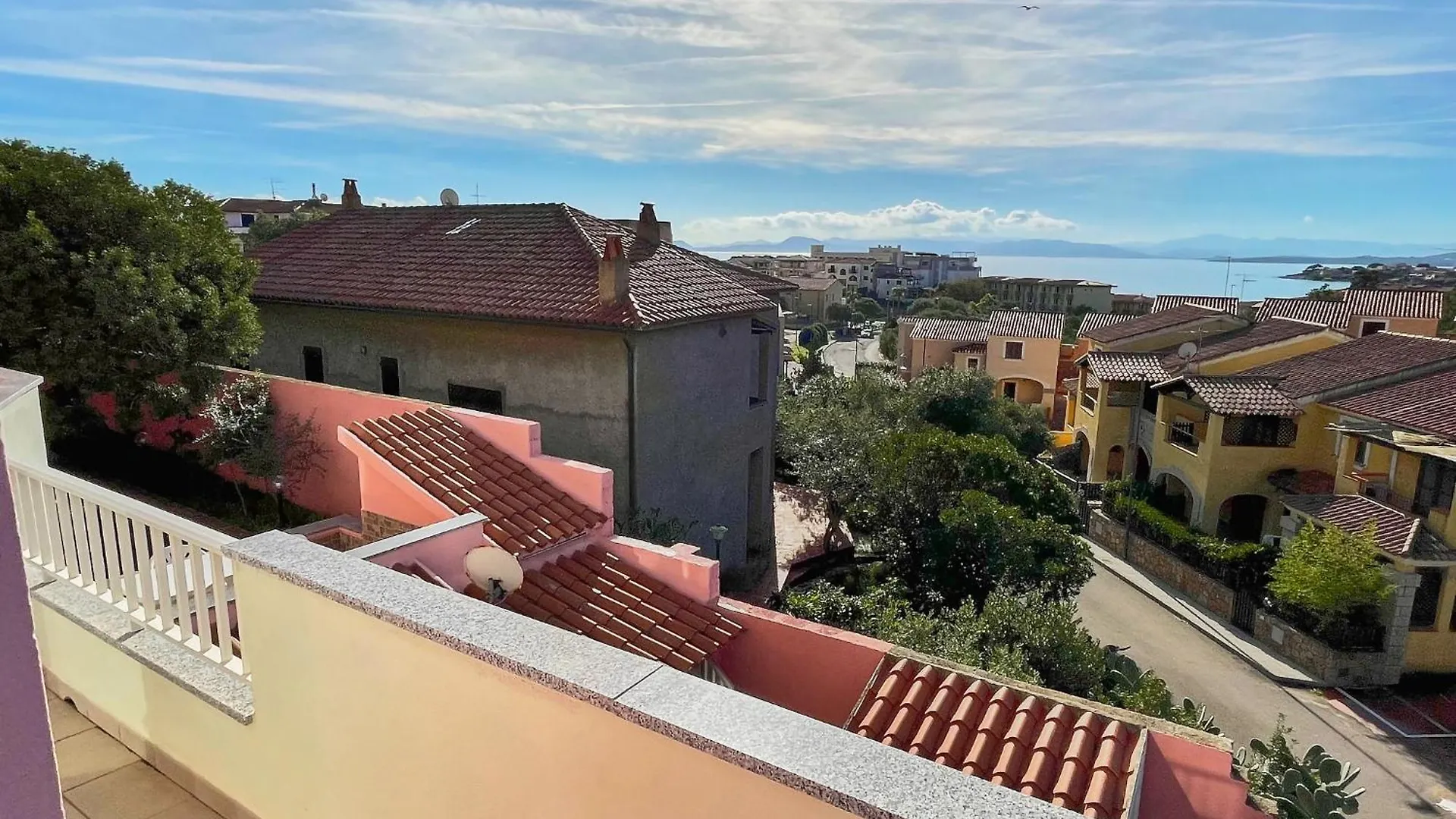 Tramontana Vista Mare 300M Dalla Spiaggia Golfo Aranci Italy